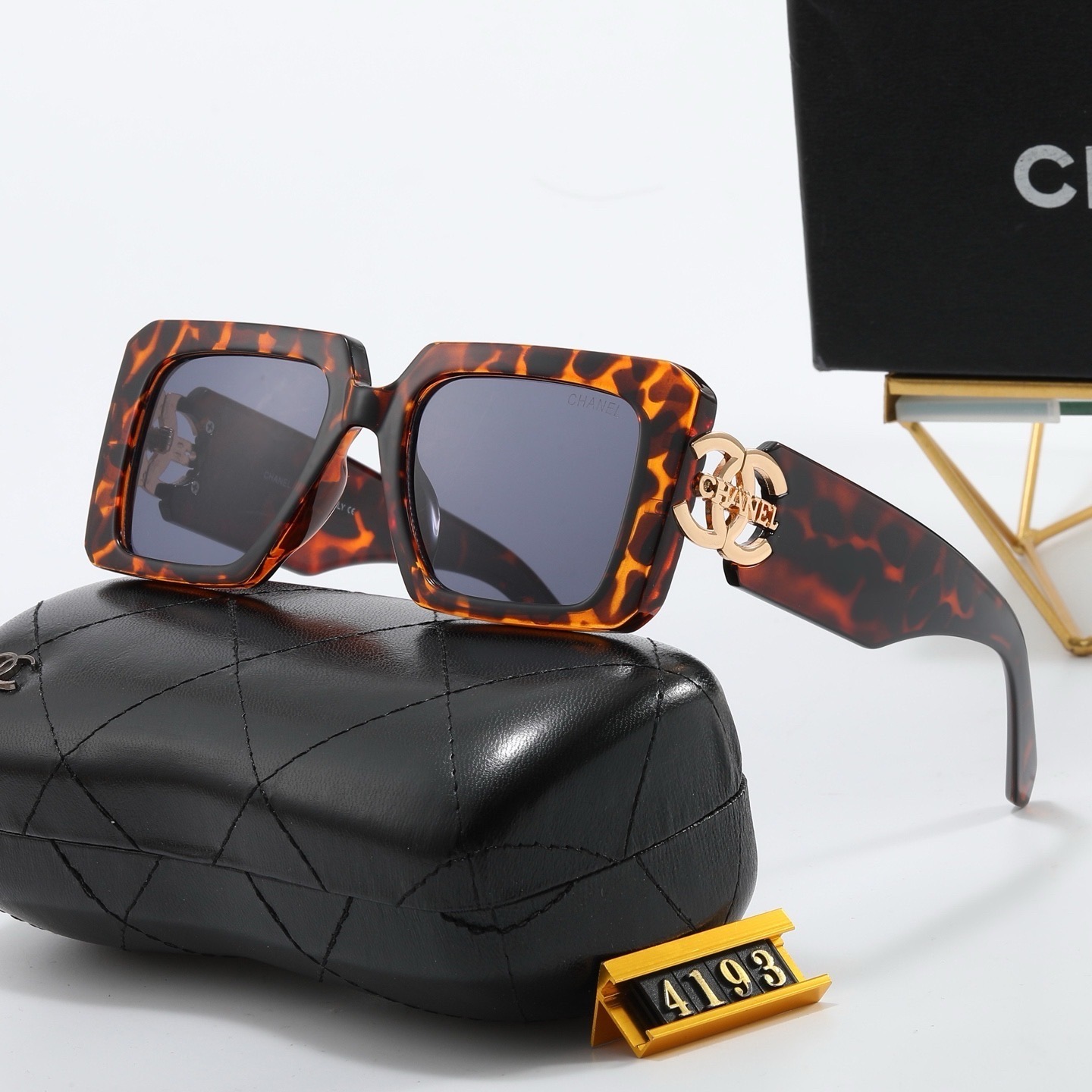 Chanel Fashionable Sunglasses - Image 2