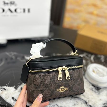 Coach Rainer Box Bag - Image 3