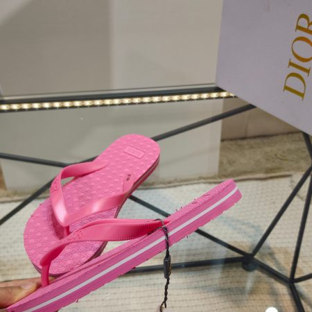 Dior SS26 Beach Flip-Flops - Image 4