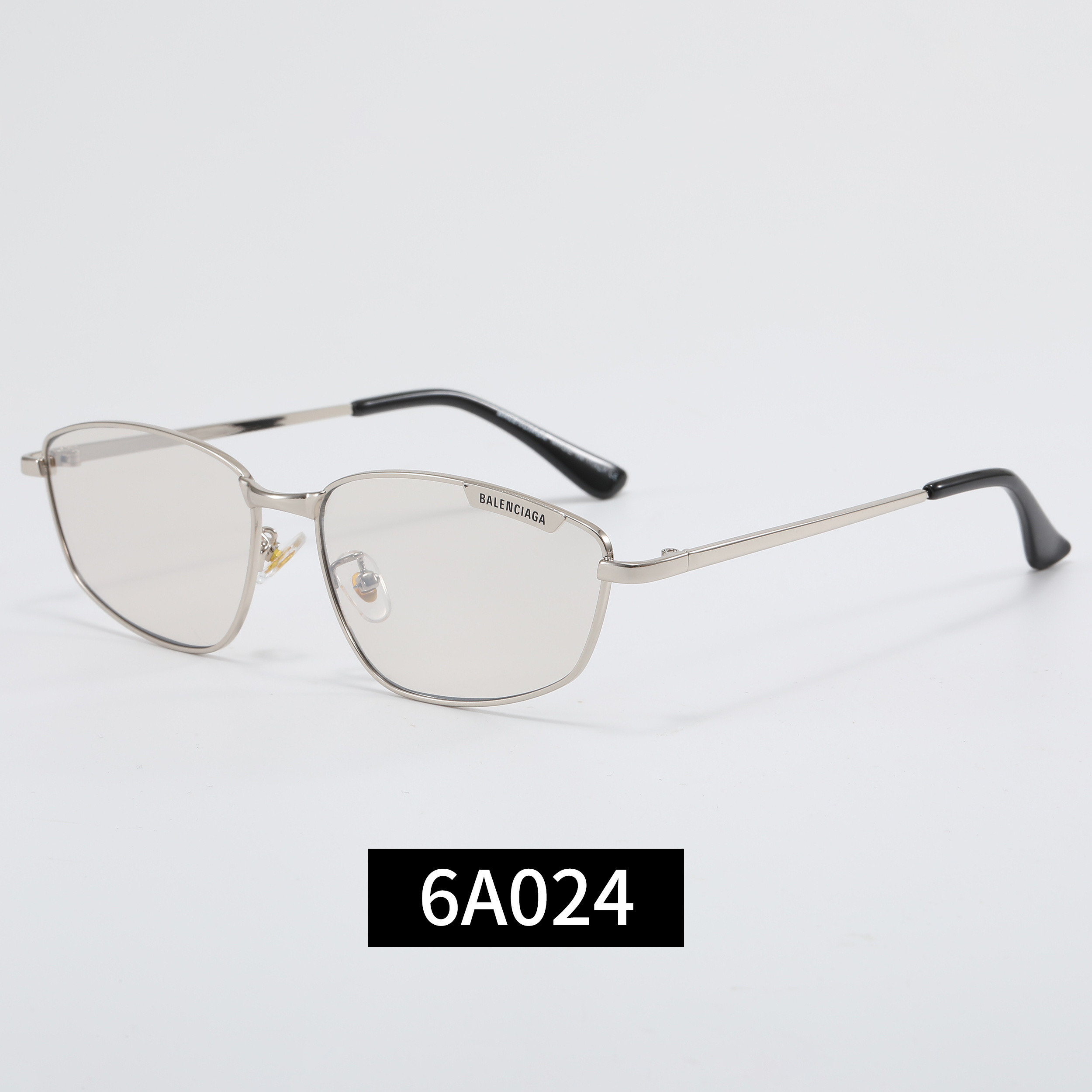 Balenciaga Fashionable Sunglasses - Image 3