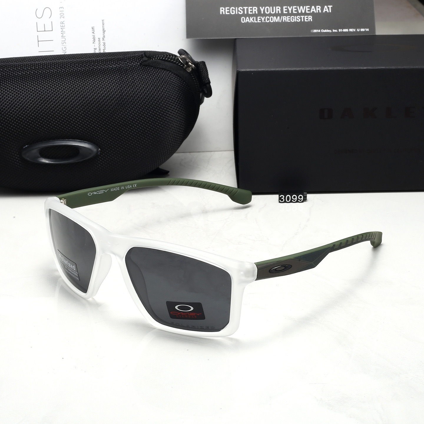 Oakley Fashionable Sunglasses - Image 5