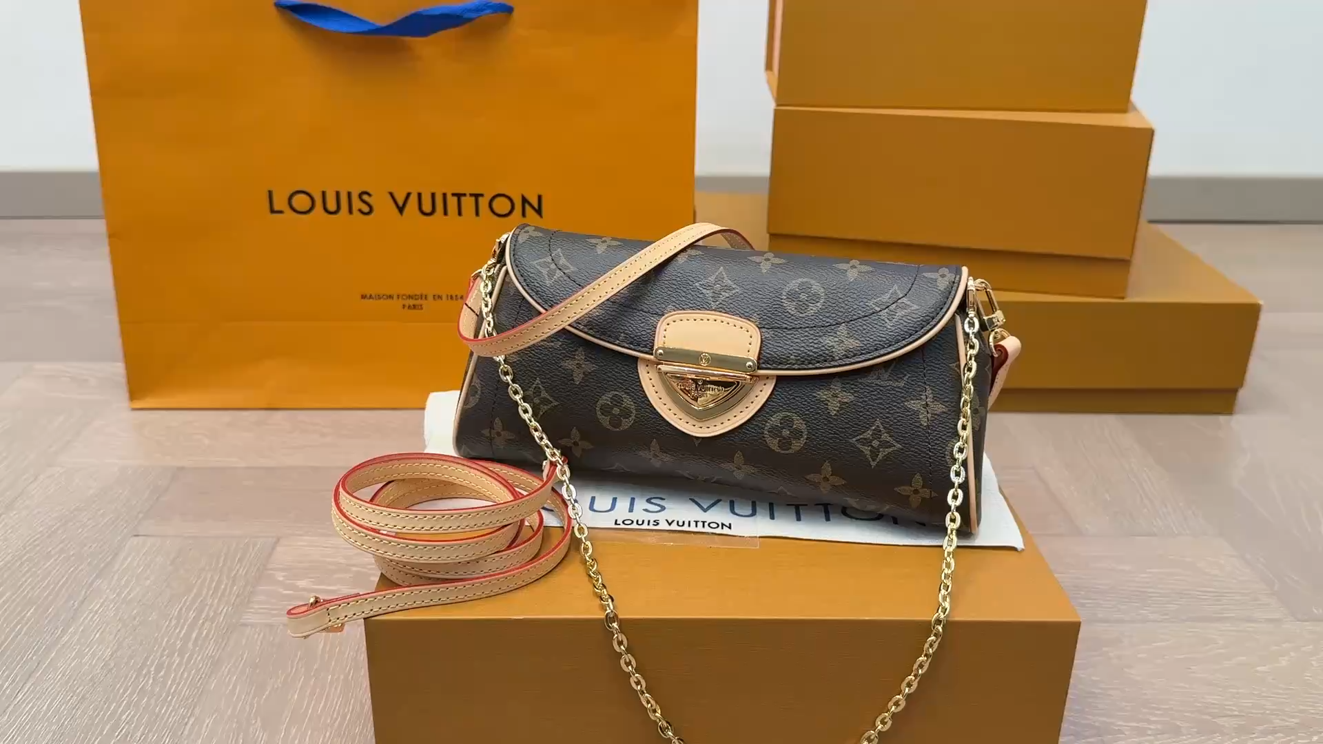 LV Monogram Leather Beverly Clutch - Image 2