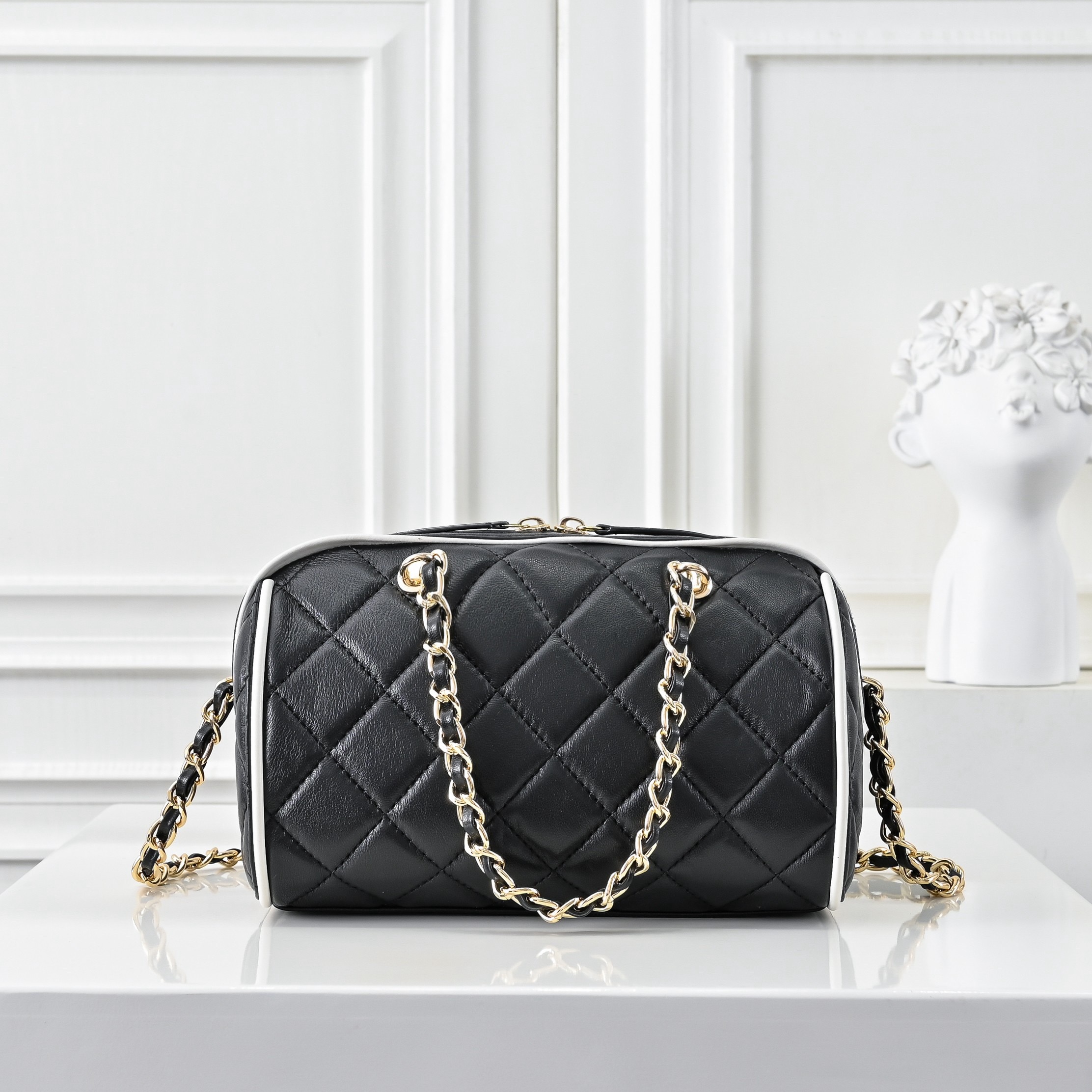 Chanel Matelasse Drum Mini Boston Bag - Image 3