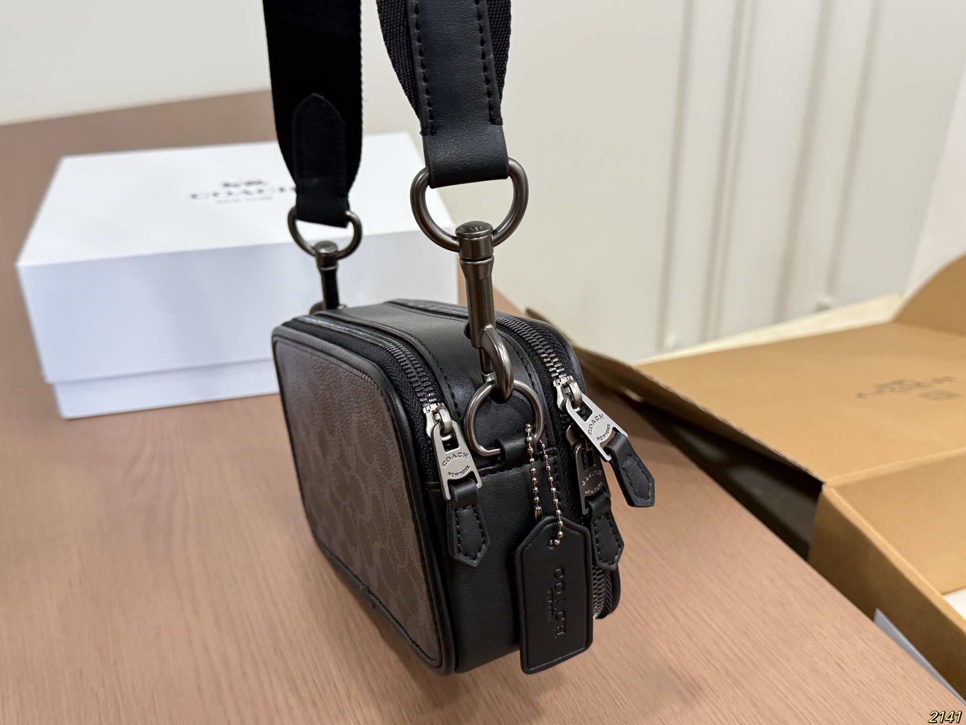 Coach Camera Bag - Image 4