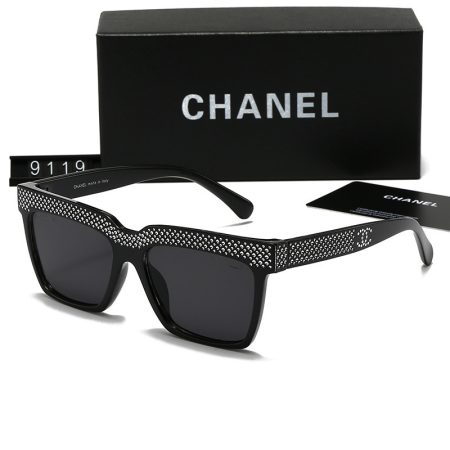 Chanel Fashionable Sunglasses - Image 5