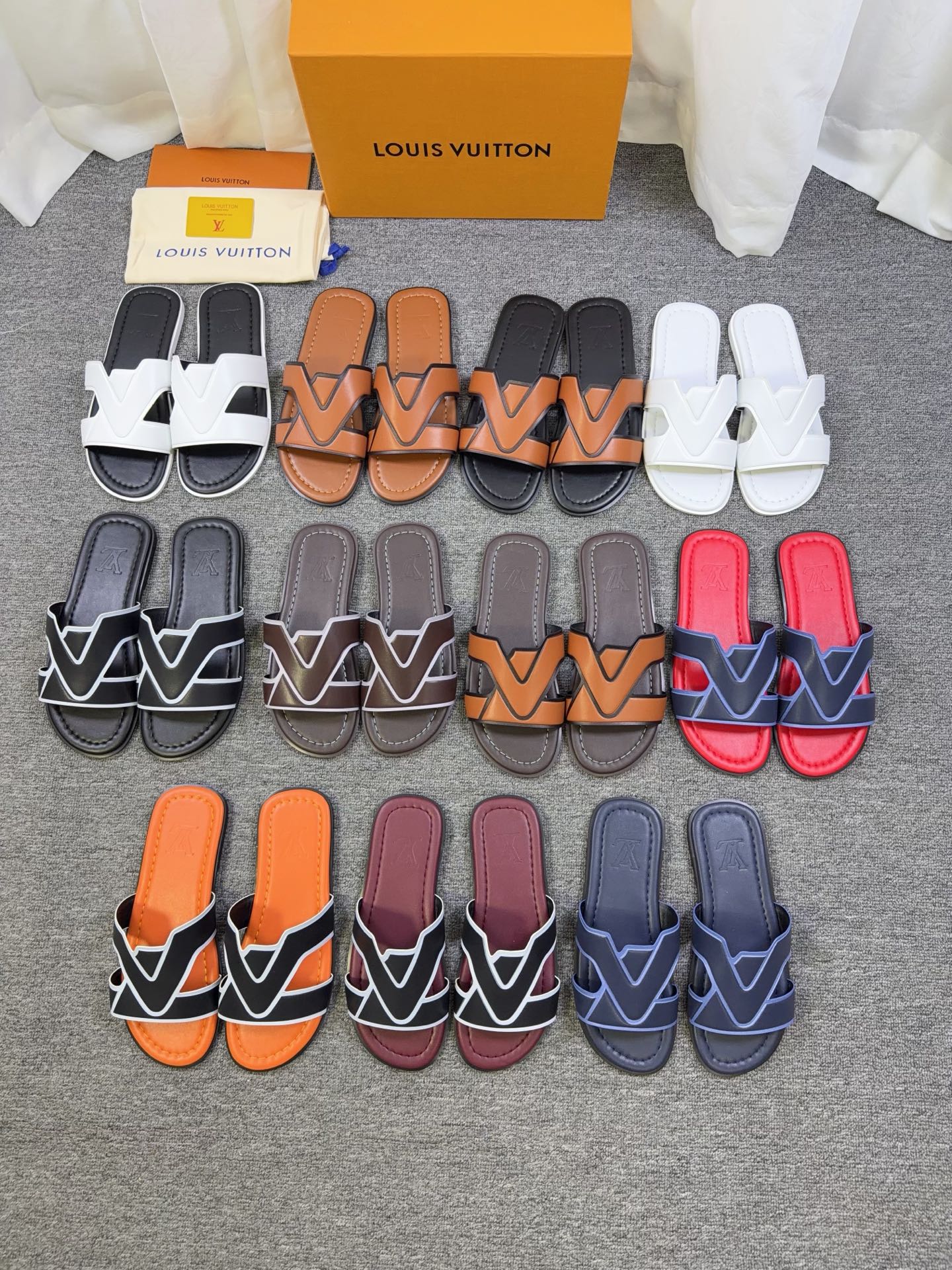 LV Oasis Mule - Image 1