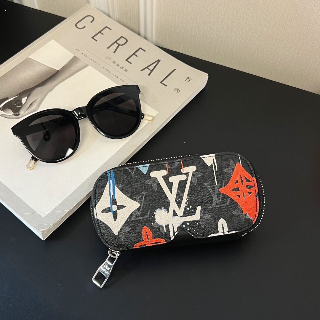 LV Glasses Pouch - Image 2