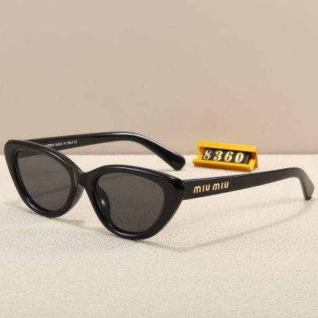 Chanel Fashionable Sunglasses - Image 7