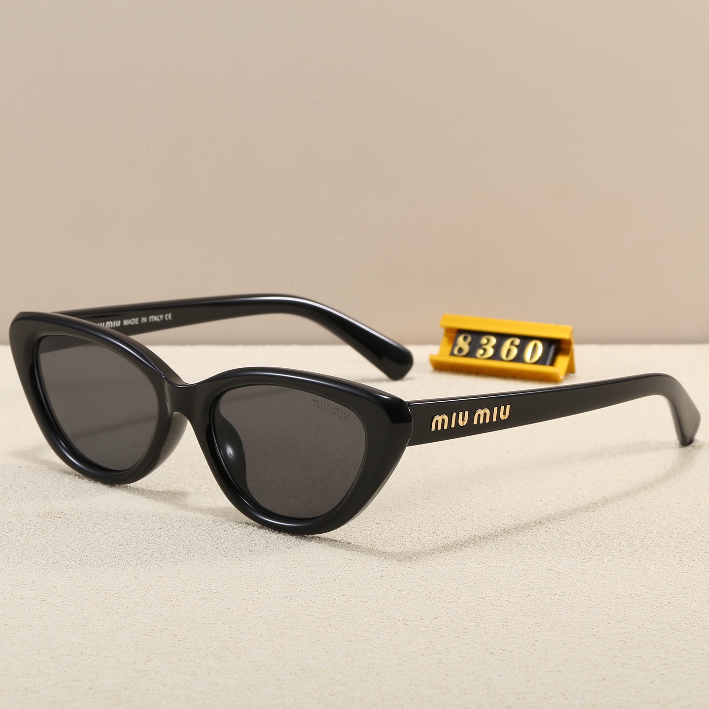 Chanel Fashionable Sunglasses - Image 7