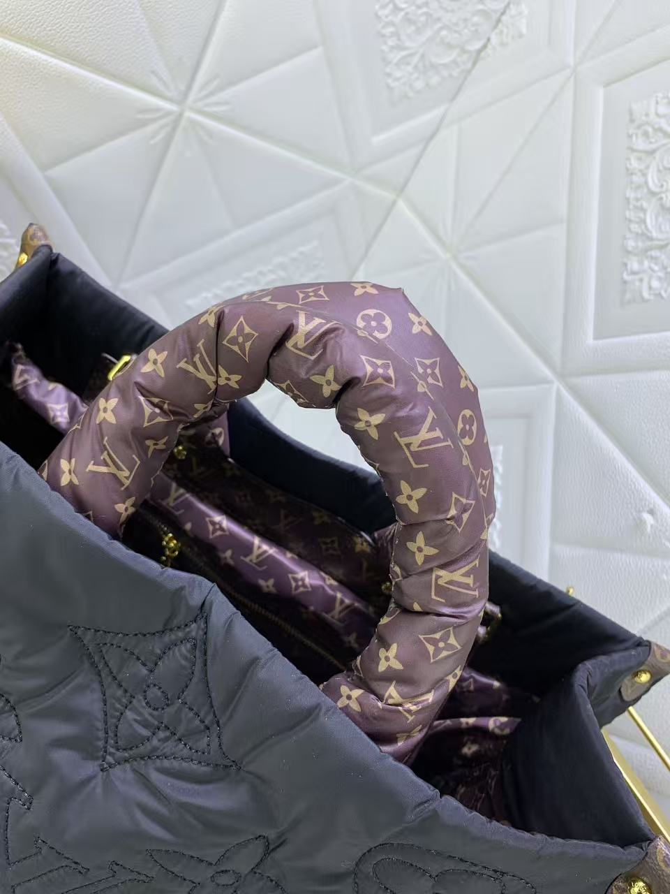 LV Econyl Monogram Pillow OnTheGo Tote Bag Mirror Version - Image 5