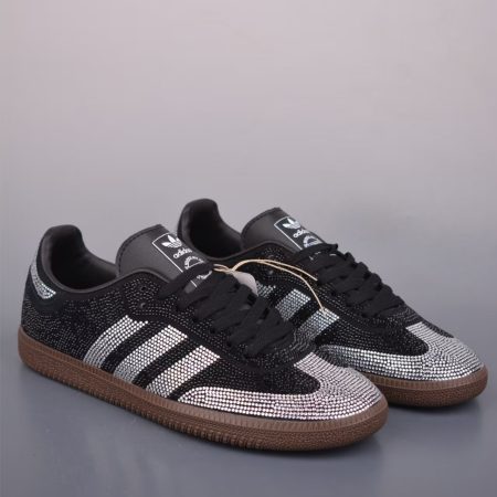 Adidas Sneakers
