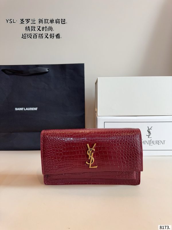 Saint Laurent LouLou Envelope Bag