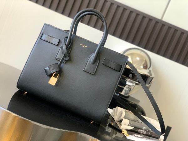 YSL SAC DE Jour In Supple Grand Bag