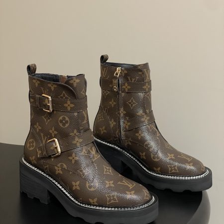 LV Beaubourg Boots - Image 3