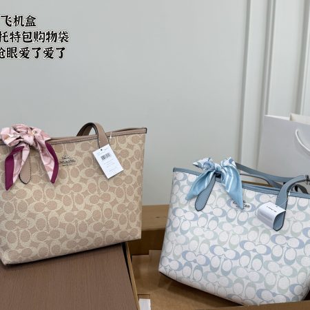 Coach Tote Bag - Image 1
