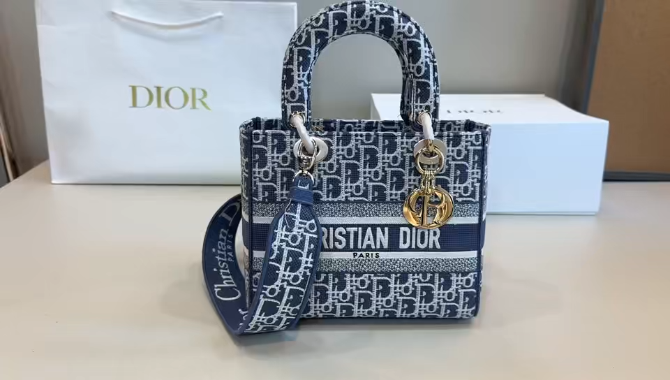 Dior Lady Dior Bag - Image 7