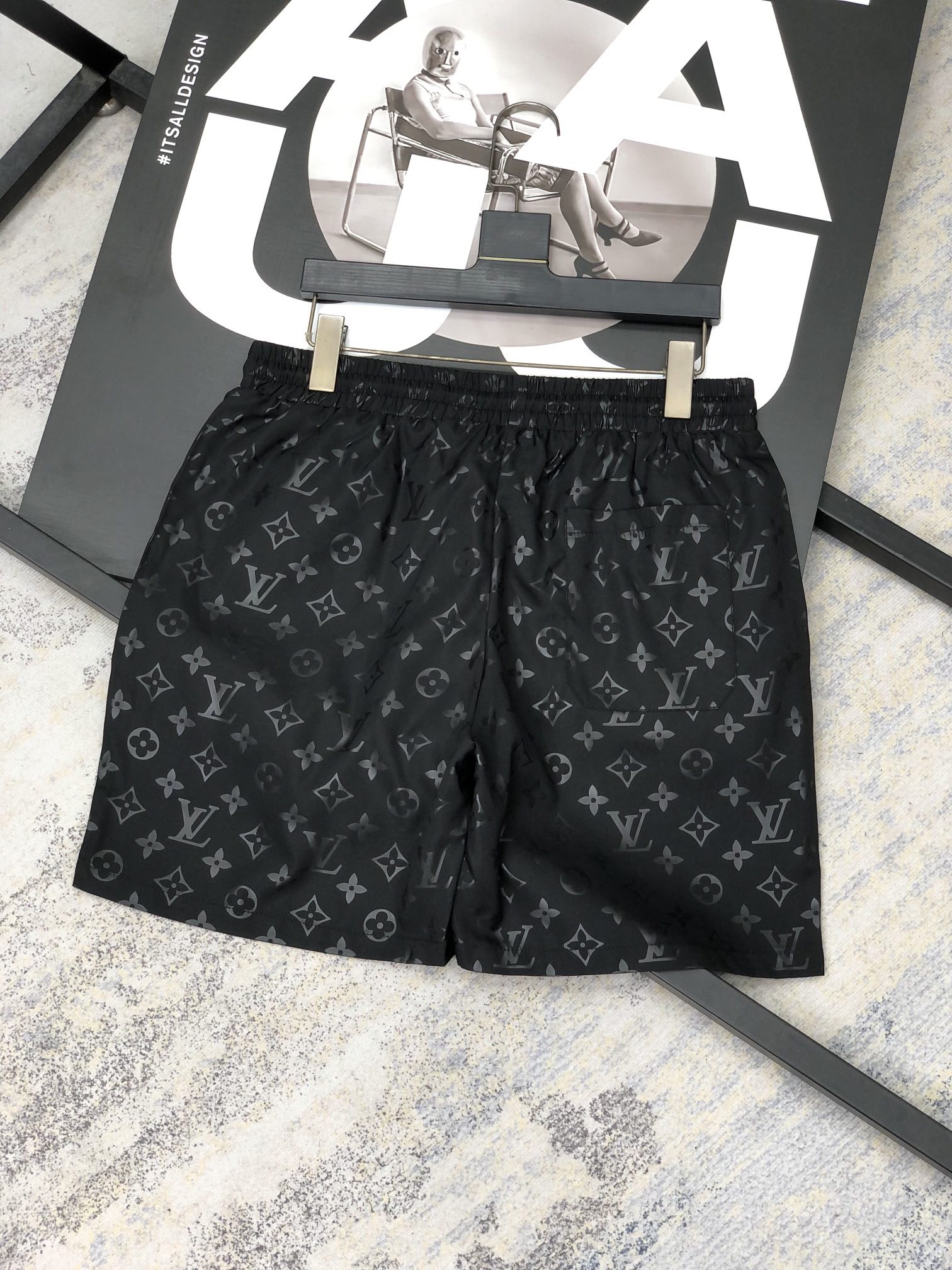 LV Short Pants - Image 2