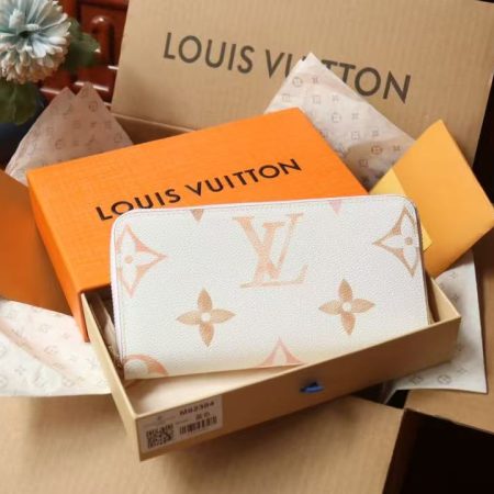 LV small wallet