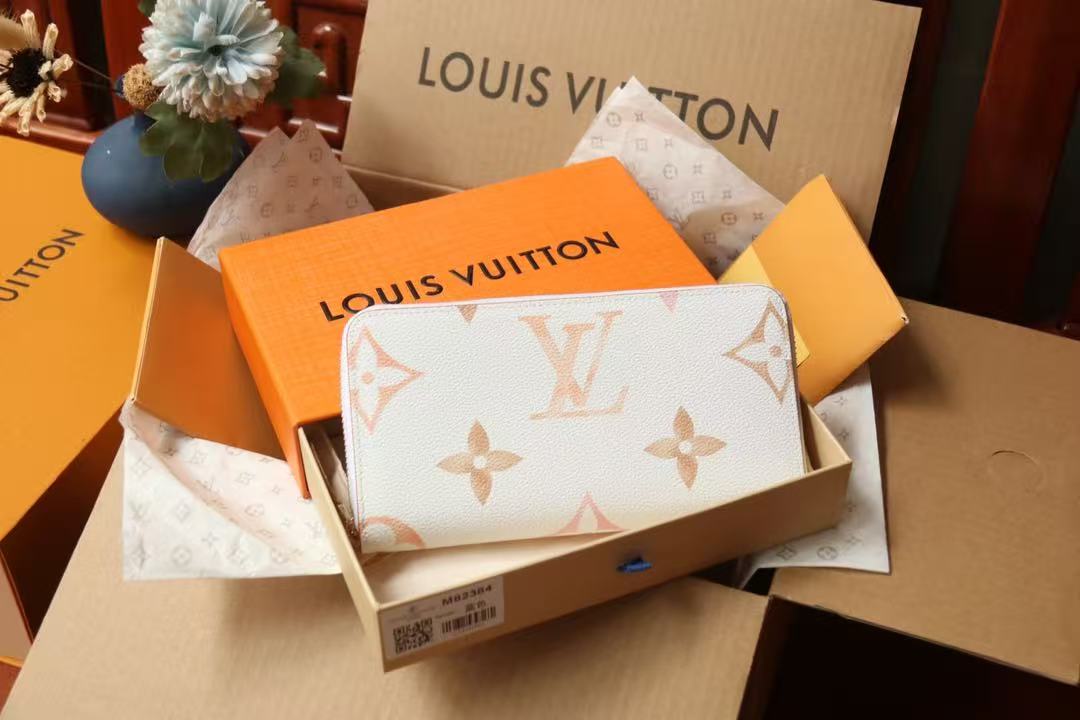 LV small wallet - Image 1