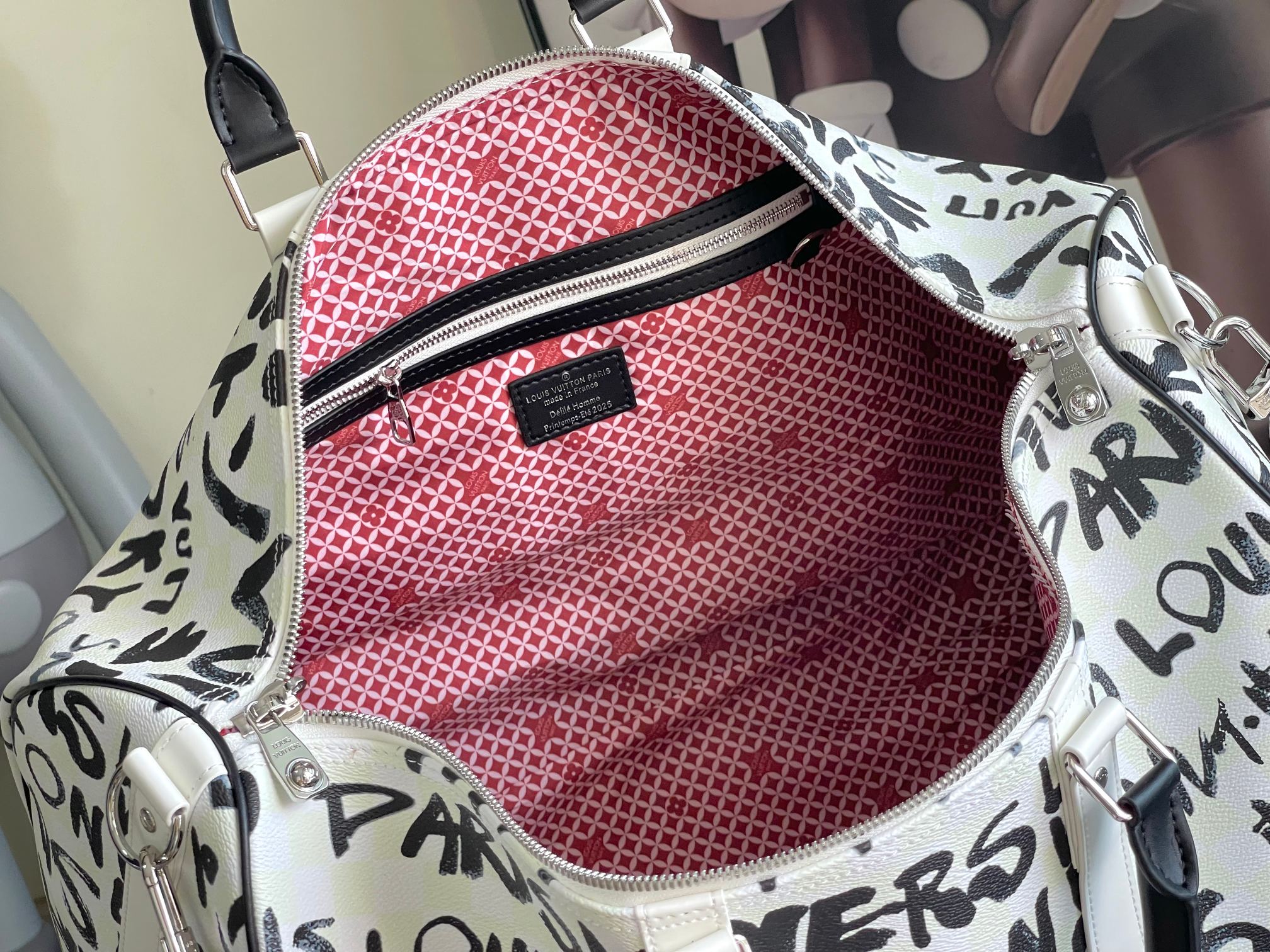 LV Keepall Bandoulière 50 Travel Bag - Image 5