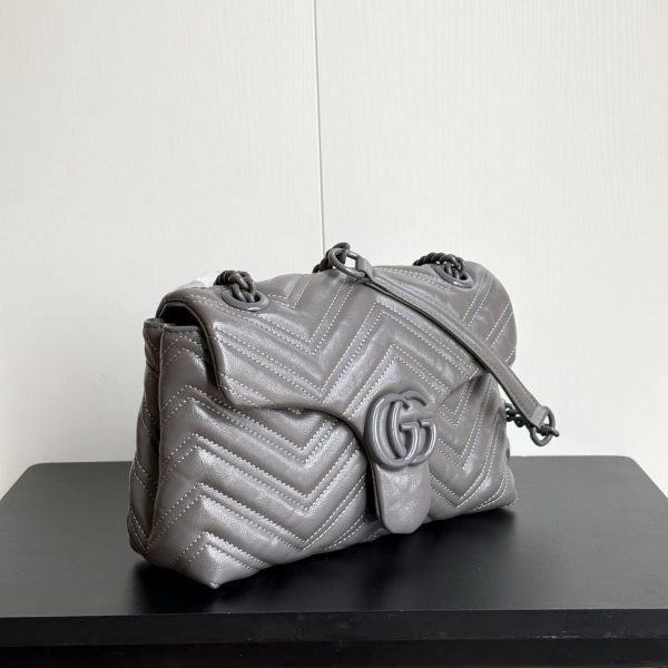 Gucci Marmont medium shoulder bag