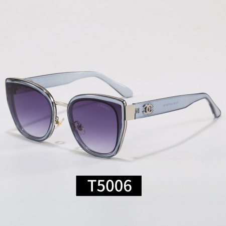 Chanel Fashionable Sunglasses - Image 4