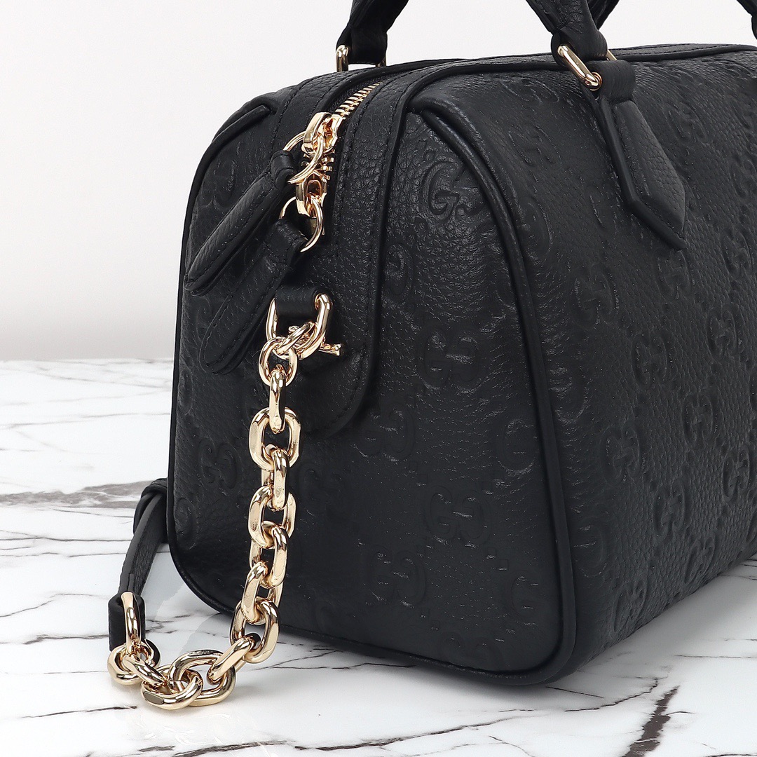 Gucci GG Emblem Medium Boston Black - Image 4