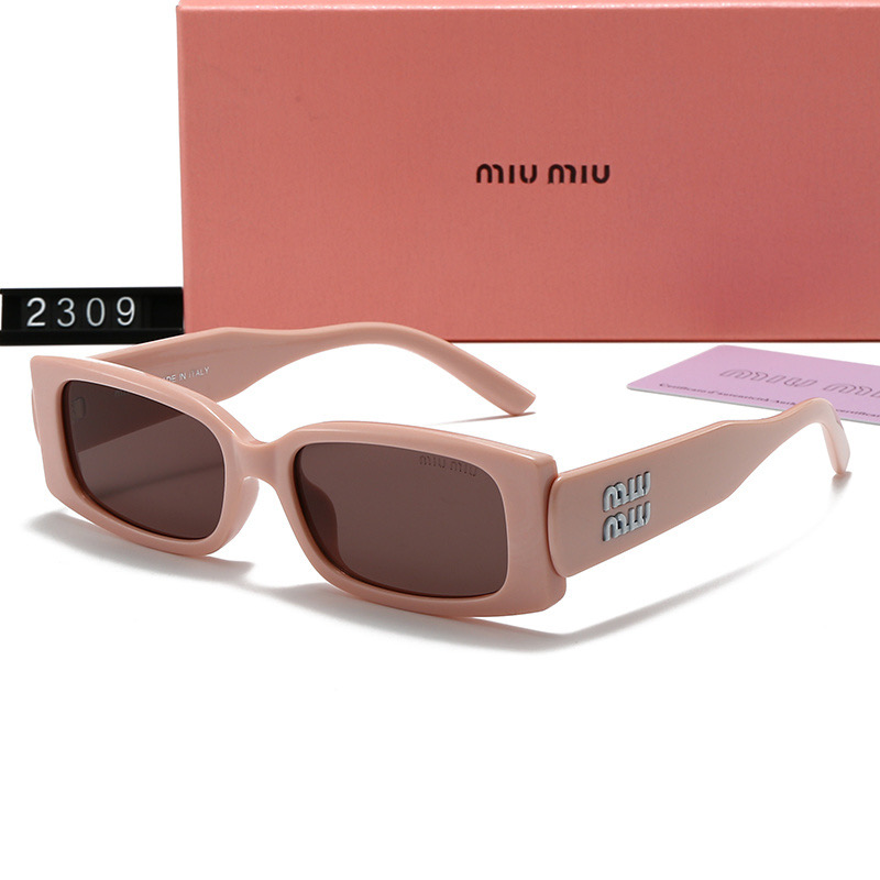 Miu Miu Fashionable Sunglasses - Image 4