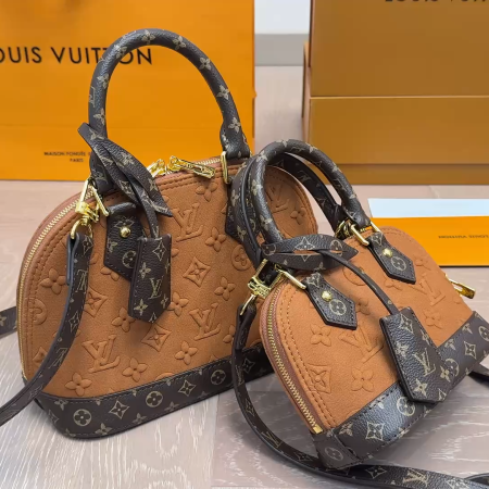 LV Vintage Floral Crossbody Bag - Image 2