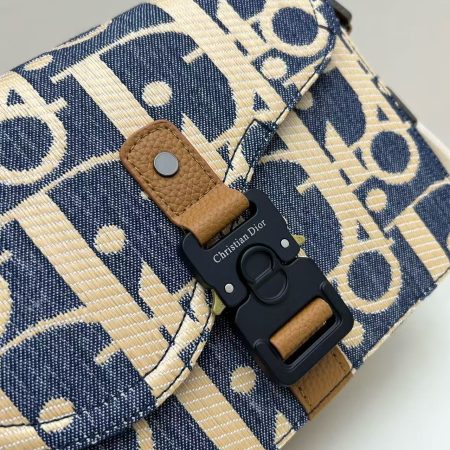 Dior Saddle Messenger Bag - Image 4