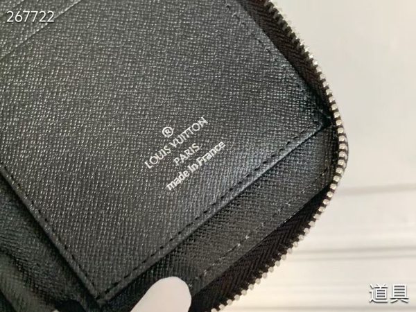 LV Zipper Wallet