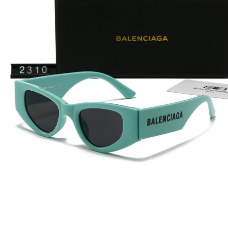 Balenciaga Fashionable Sunglasses - Image 4