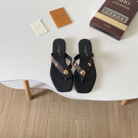 LV 26P Collaborator Flip-Flops - Image 6
