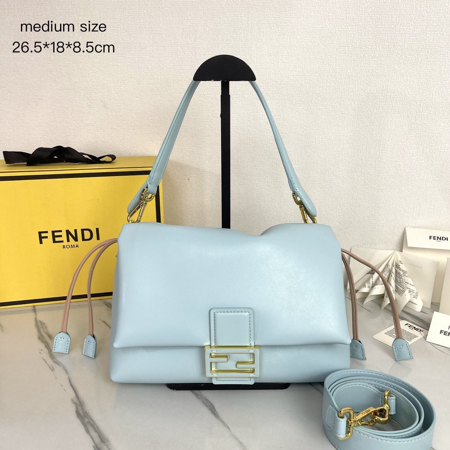Fendi Mamma Medium  Baguette Bag - Image 3