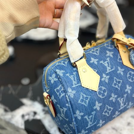 LV Speedy 20 Bag - Image 8