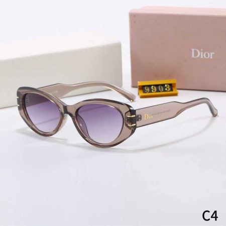 Dior Fashionable Sunglasses - Image 4