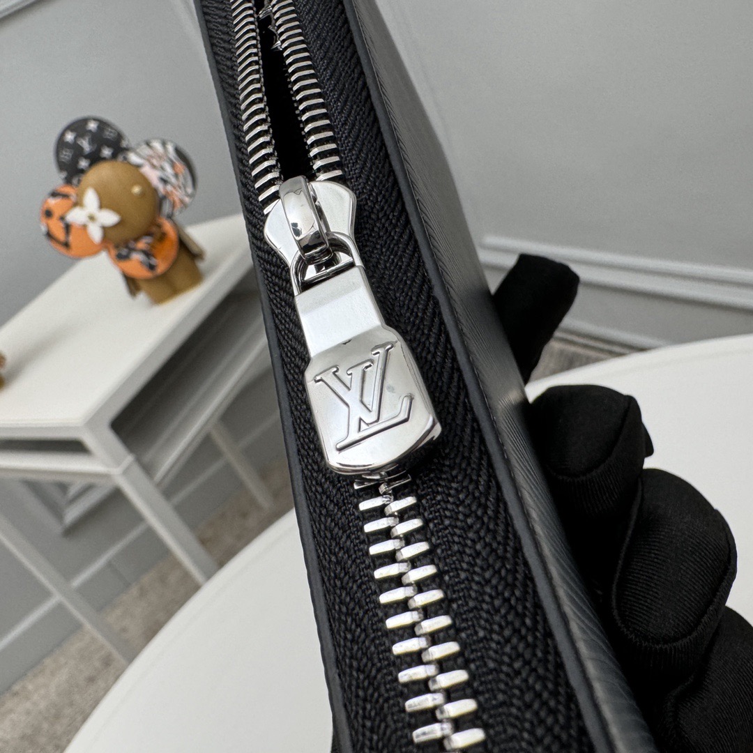 LV Zippy Wallet Vertical M60965 - Image 9