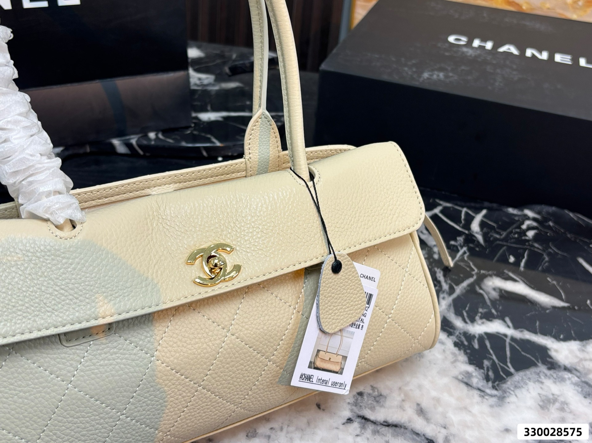 Chanel 26S Runway Baguette Bag - Image 5