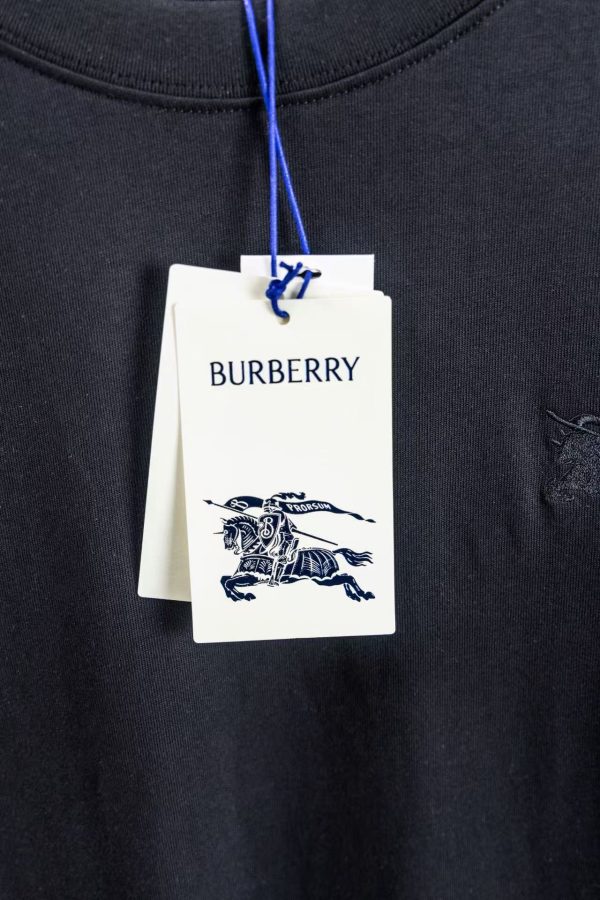 Burberry T Shirt