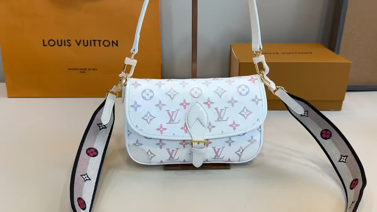 LV Baguette Bag - Image 2