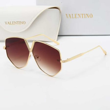 Valentino Fashionable Sunglasses - Image 5