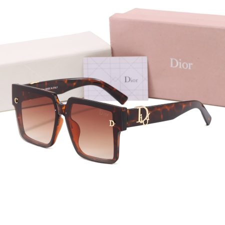 Dior Fashionable Sunglasses - Image 2