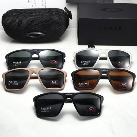 Oakley Fashionable Sunglasses - Image 1