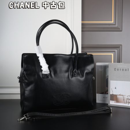Chanel Tote Bag - Image 2