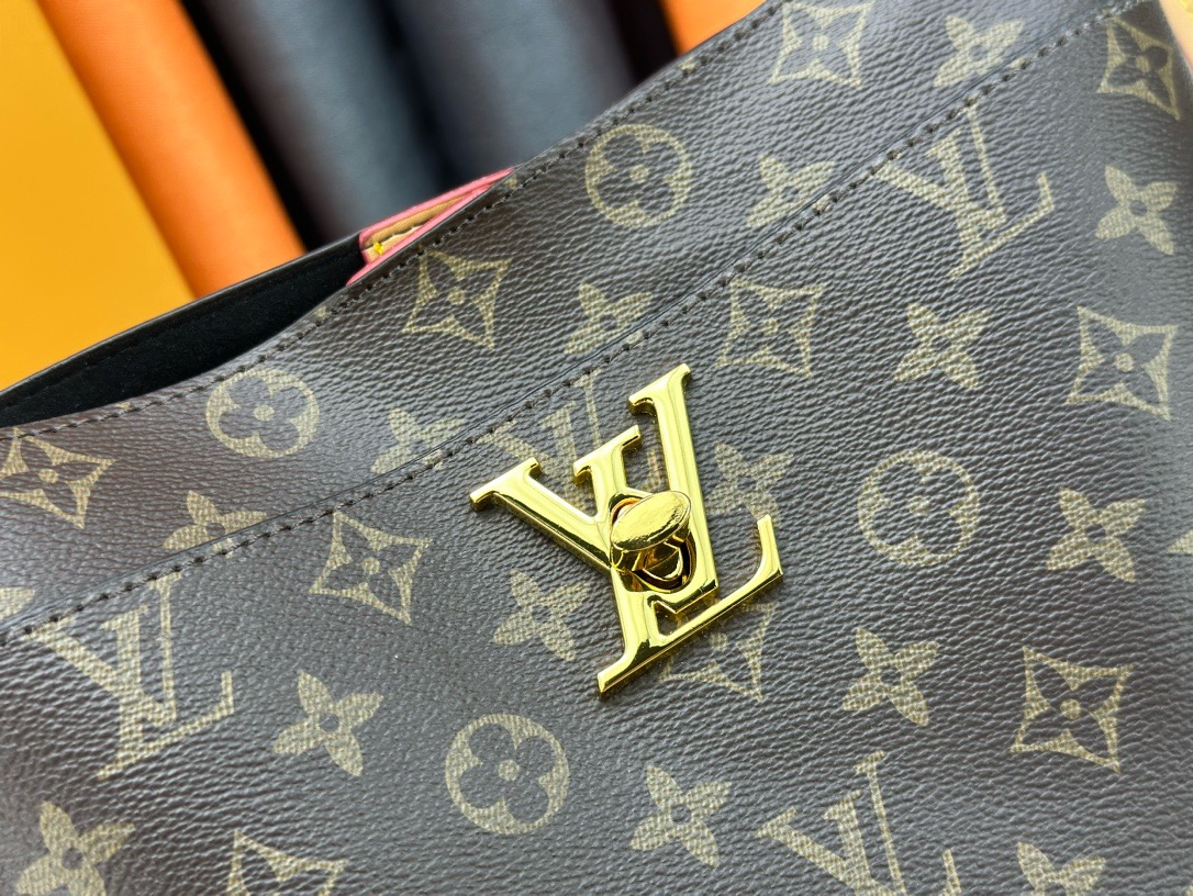 LV Lock and Walk Women Handbag - Image 6
