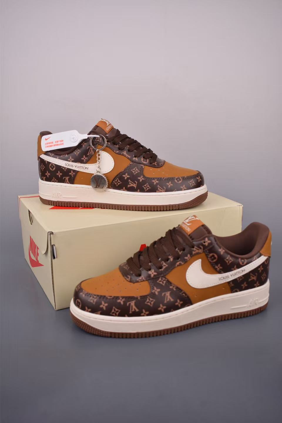 LV X NIke Air Force 1 XL1979-104 - Image 3