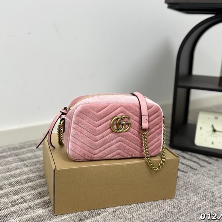 Gucci Velvet Camera Bag - Image 4
