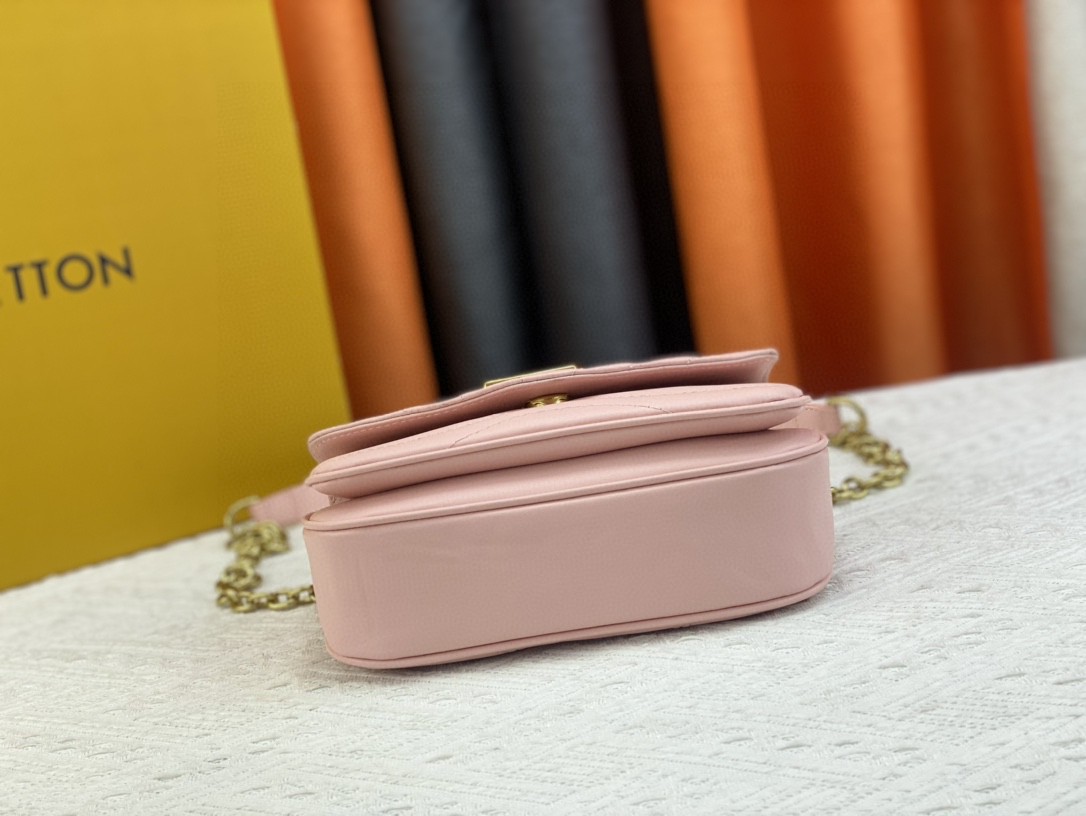 LV New Wave Multi-Pochette Chain PM - Image 6