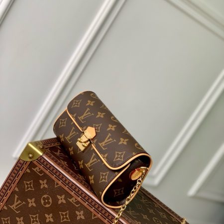 LV Pochette Camille Bag - Image 2