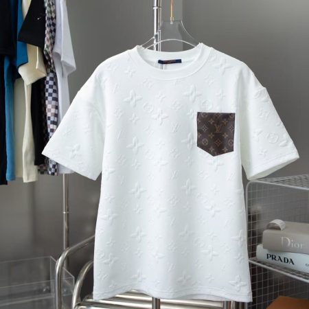 LV T Shirt Clothing - Image 1